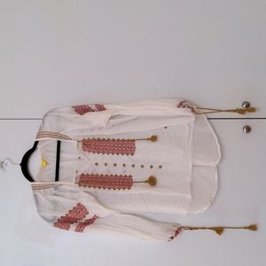 Roberta roller rabbit embroidery top